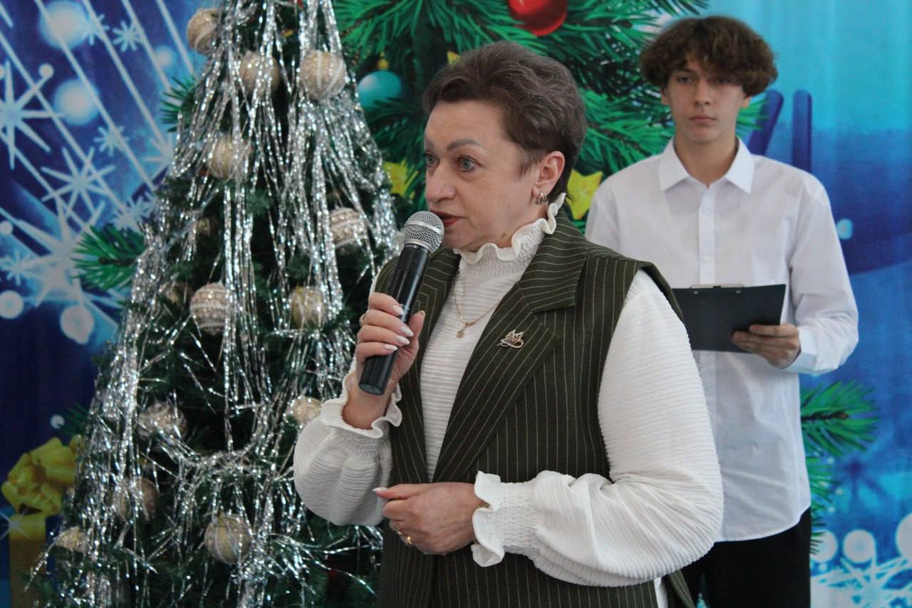 photo 5361670682674139306 y